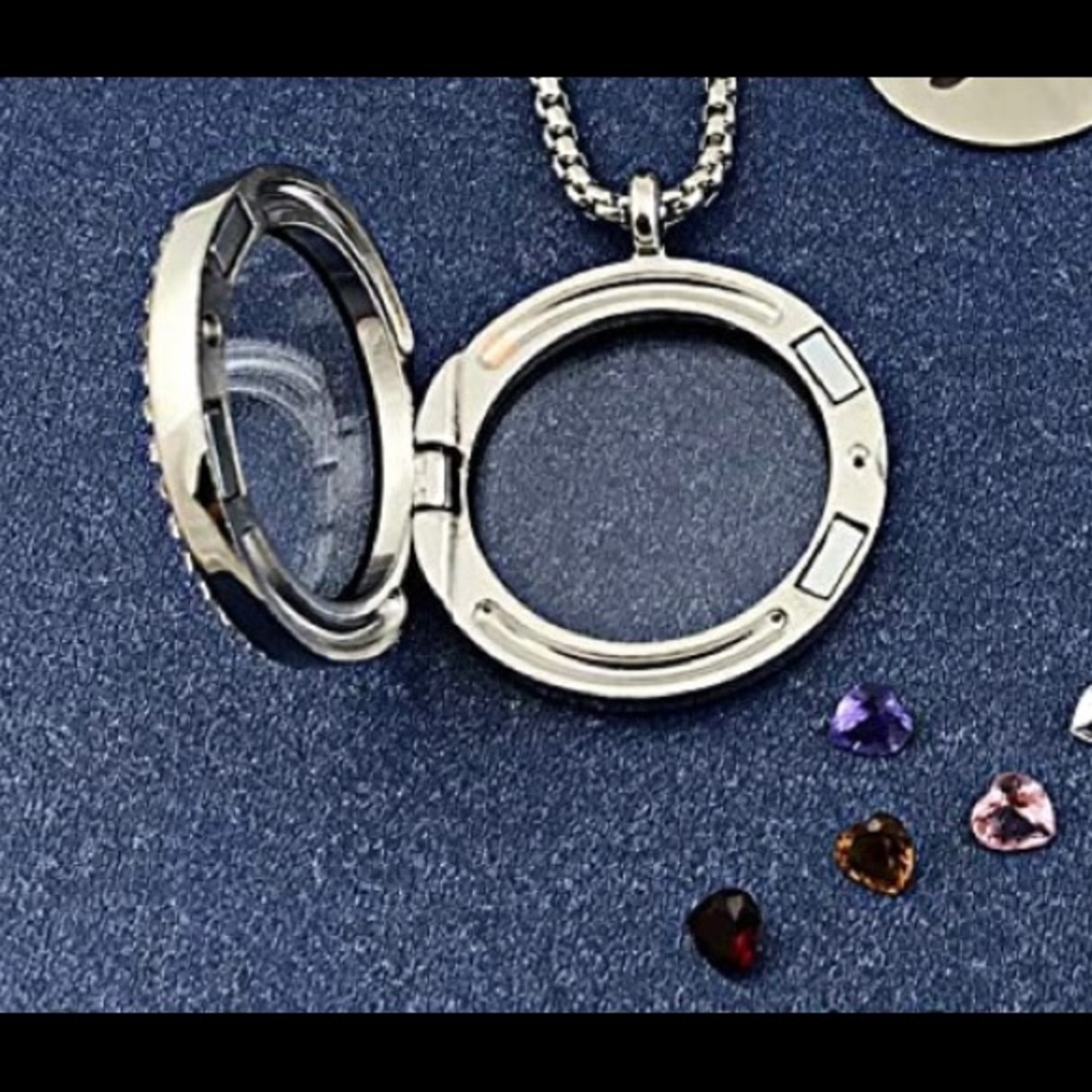 Memory Locket necklaces, bracelets and rings.
